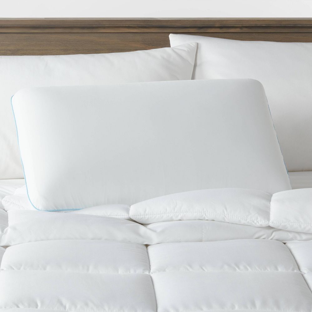Medium Firm Cool Touch Memory Foam Bed Pillow