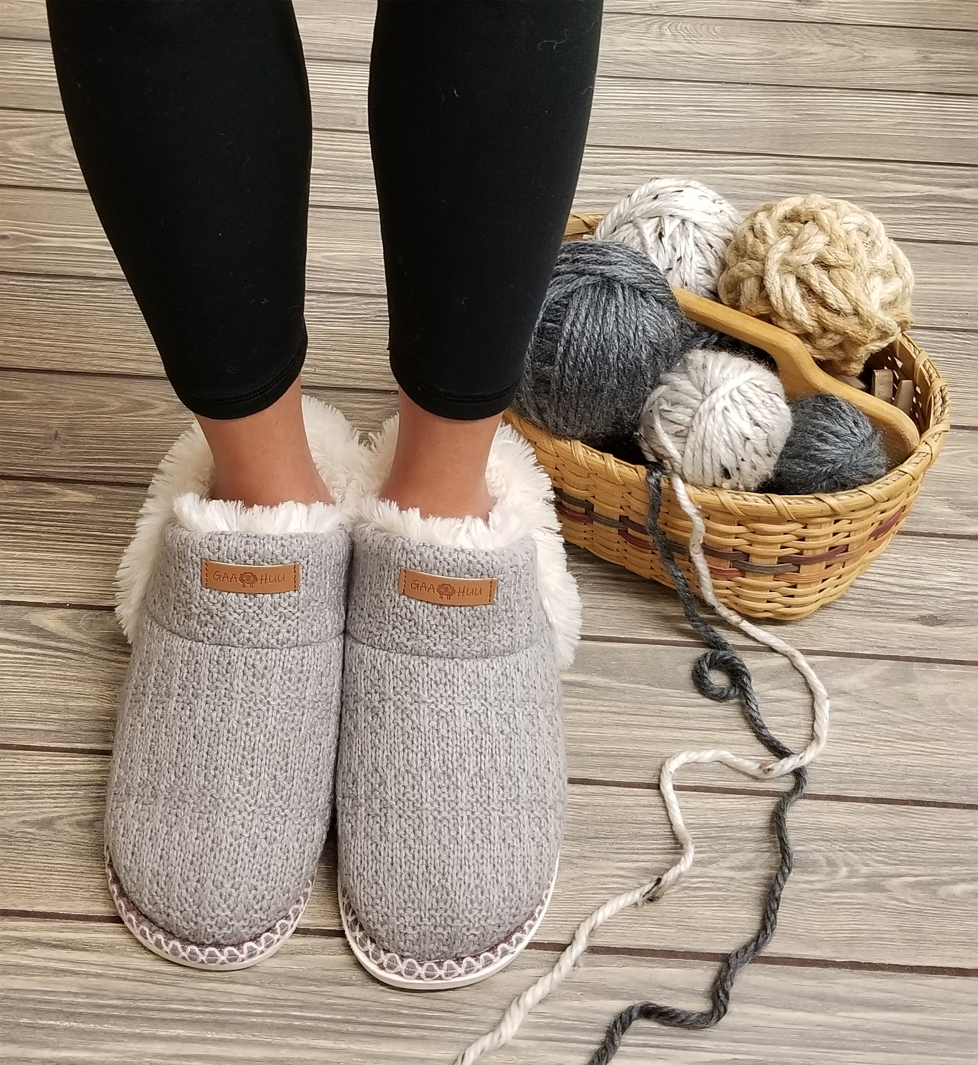 Women's Textured Knit Ankle Slipper Boot
