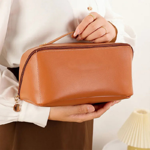 Multifunctional Large Capacity Travel Makeup Bag - Random Color