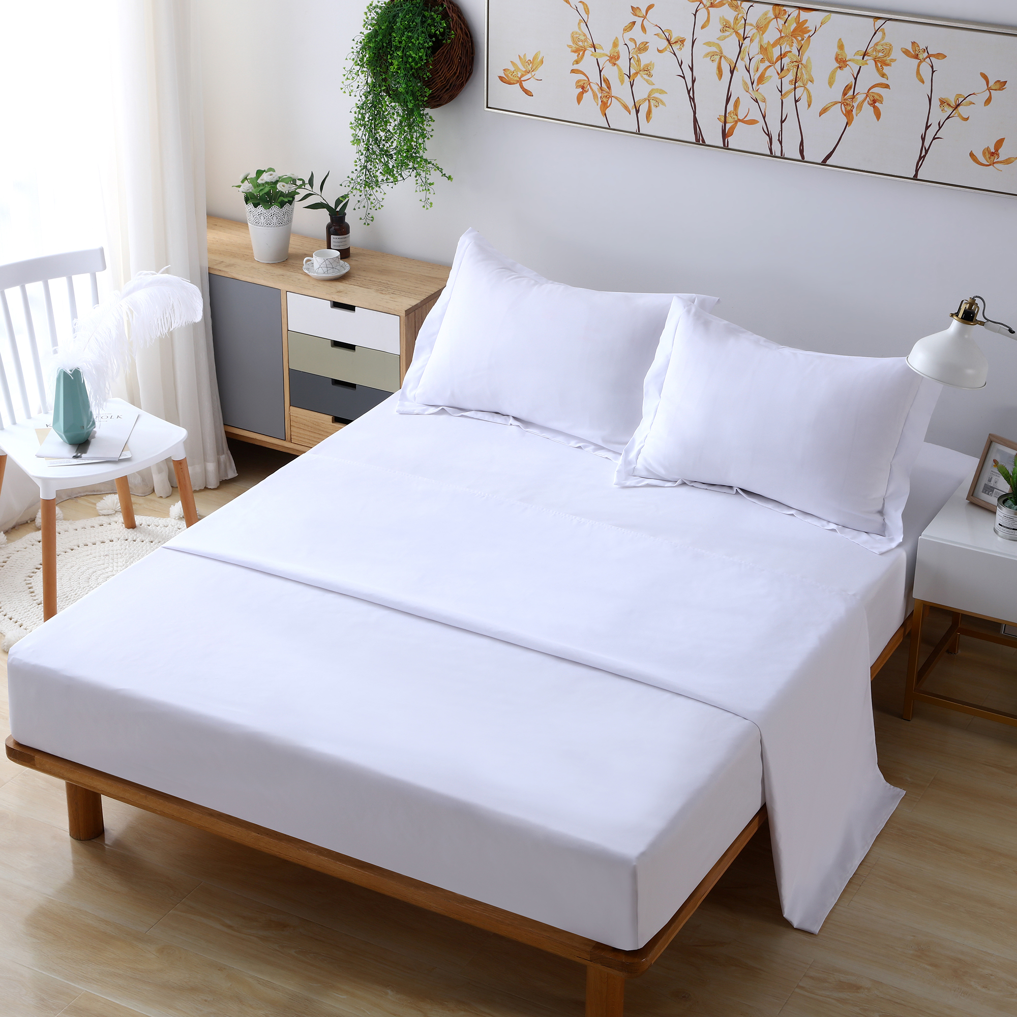 4 Piece Bed Sheet Set - Soft, Wrinkle and Fade Resistant