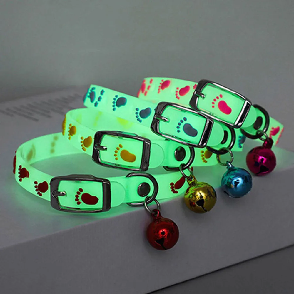 Luminous Cat Necklace Glowing Small Dog Cat Collar Anti-Loss Fluorescent Silicone Cat Bell Collar