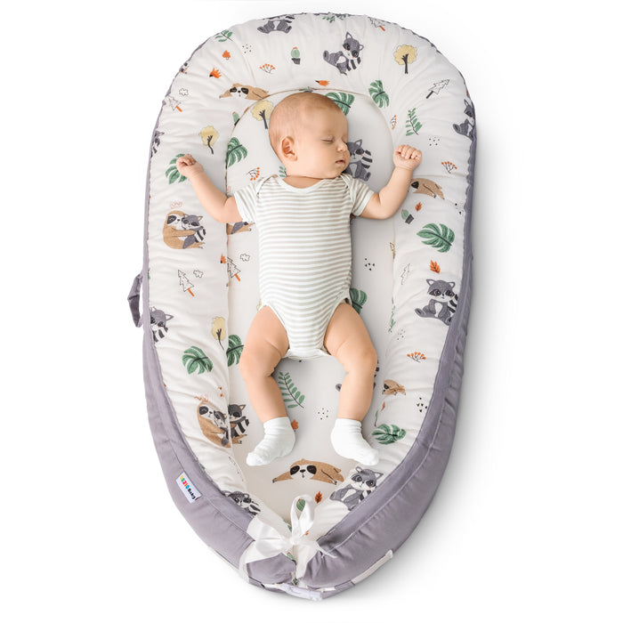 90210 BABY - BABY LOUNGER WITH SLOTH AND RACOON DESIGN 19IN X 31 IN - MULTICOLOR