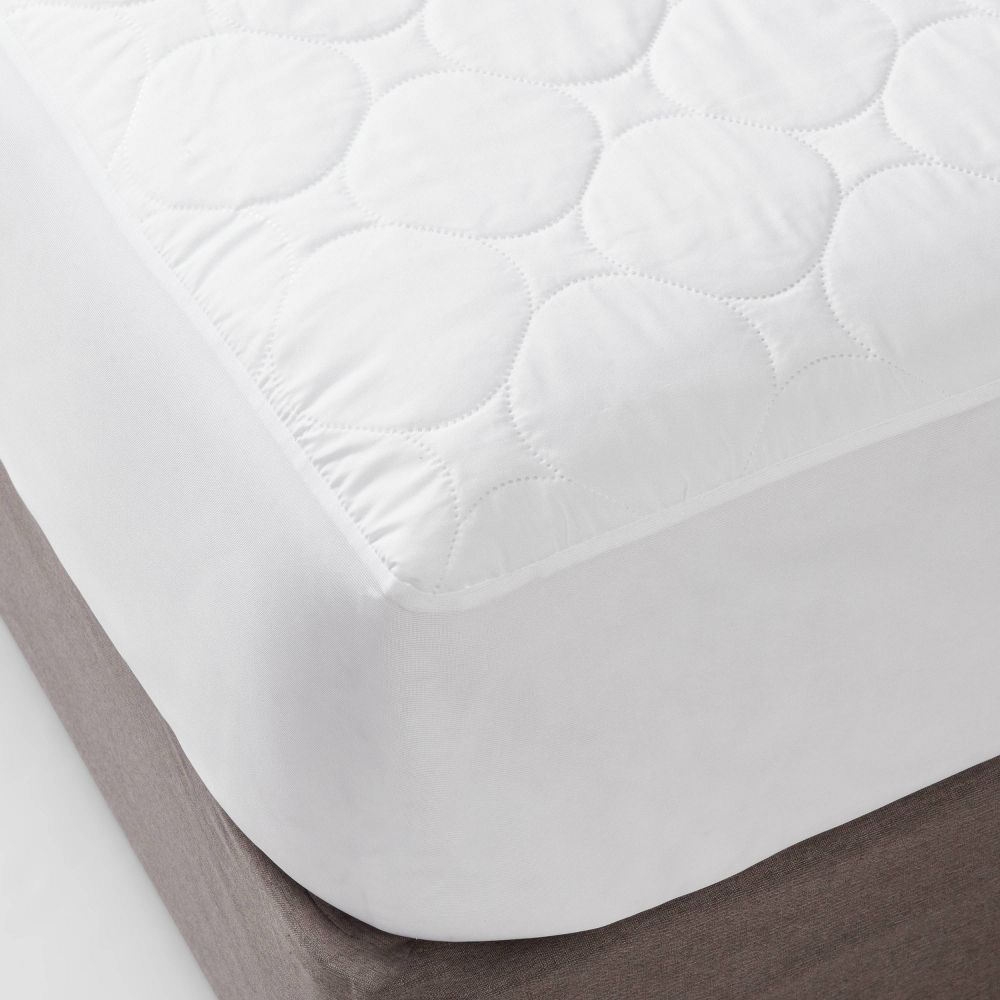 King Waterproof Quilted Mattress Pad - Room Essentials: Micr - Open Box