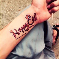 HAPPY EiiD