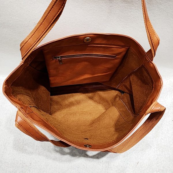 Retro Large Capacity Shoulder Bag With Big Pocket Oil Wax Leather Totes Fashion Daily Shopping Handbags - Image 8