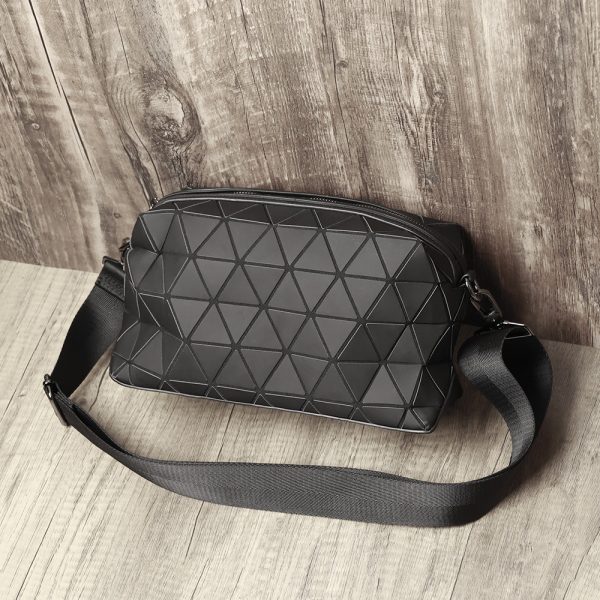 Fashion Men's And Women's Shoulder Bag Crossbody Geometric Diamond Pattern Bag - Image 3
