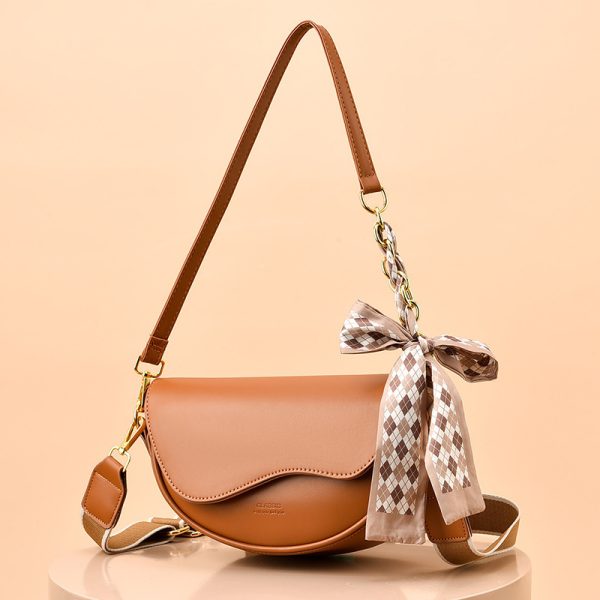 Special Interest Light Luxury Fall Winter Fashion Underarm Saddle Bag - Image 10