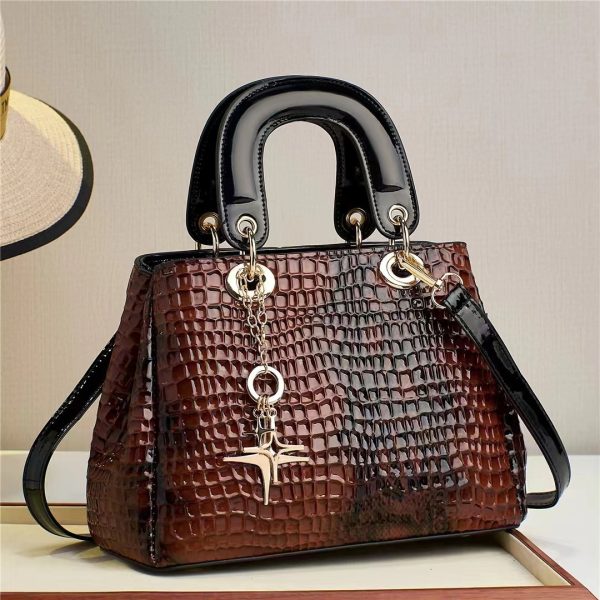 Women's Fashion Portable Messenger Bag - Image 2