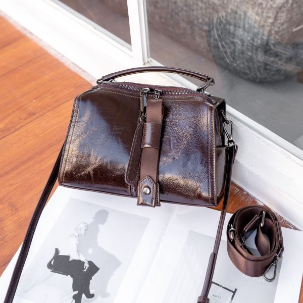 First Layer Oil Wax Cowhide Crossbody Women's Bag Fashionable And Elegant - Image 4