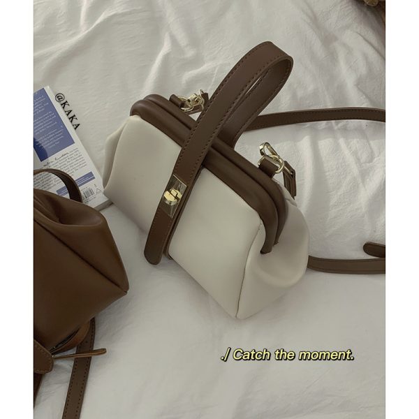 Fashion Retro Clipped Button All-match Messenger Bag - Image 2
