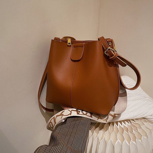 French Minority Design Simple Wide Shoulder Strap Bucket Bags Female - Image 6