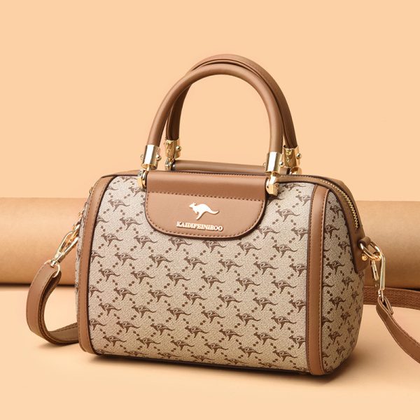 Women's Fashionable Printed Shoulder Bag - Image 5