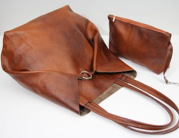 Soft Leather Large Capacity Single Shoulder Handbag - Image 4