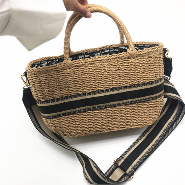 Handheld Straw Bag With Round Barrel Weaving - Image 6