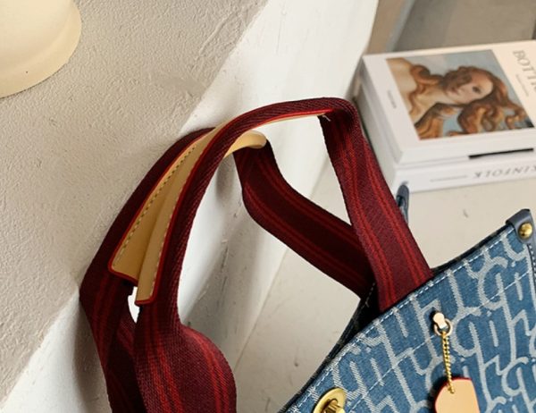 Canvas Large Capacity Shoulder Messenger Bag - Image 8