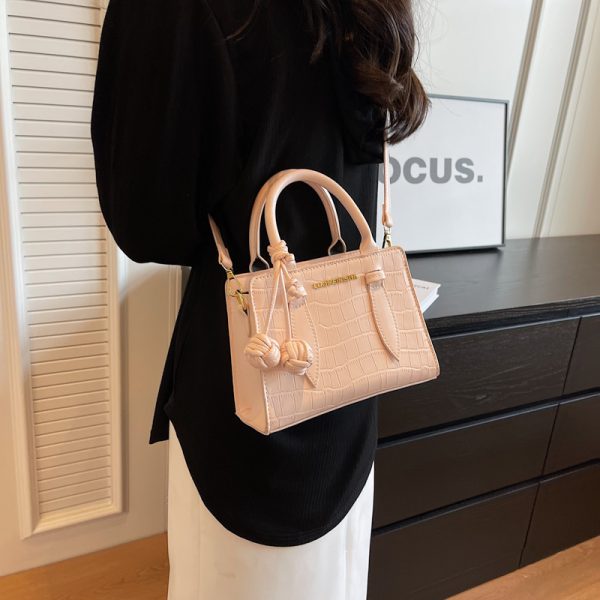 Women's Square Simplicity Niche Popular Shoulder Messenger Bag - Image 2