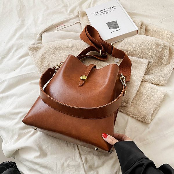 Versatile INS Women's New Fashion Broadband Crossbody Bag - Image 7