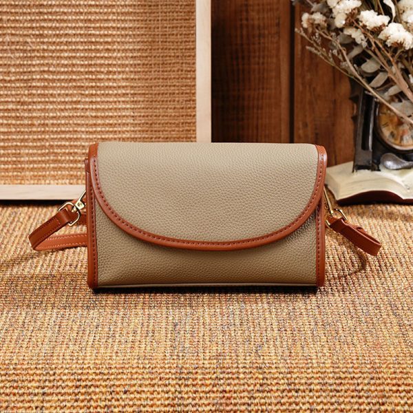 Fashionable Stylish Contrast Color Niche Style Crossbody Bag - Image 6