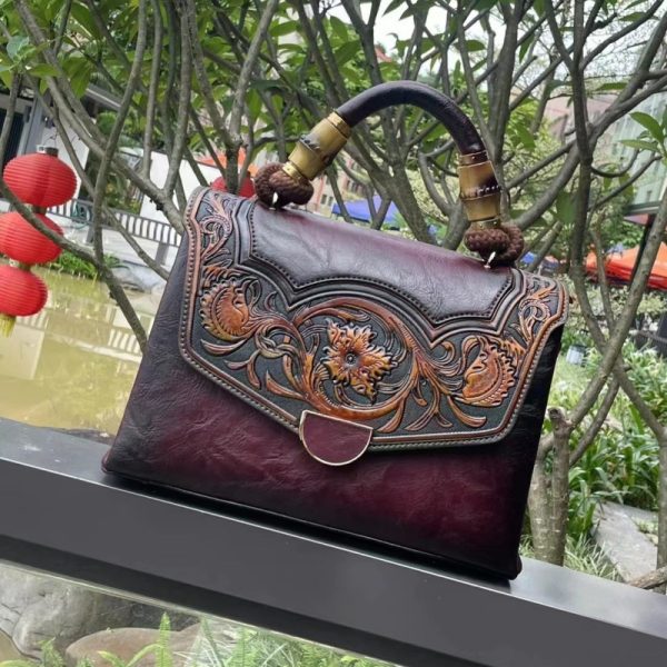 Retro Style Trendy Women's Three-dimensional Embossed Crossbody Bag - Image 4