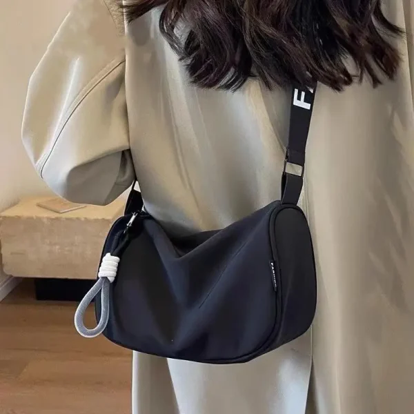Women's single-shoulder bag Nylon women's single-shoulder bag Simple-style crossbody bag Versatile women's single-shoulder bag - Image 4
