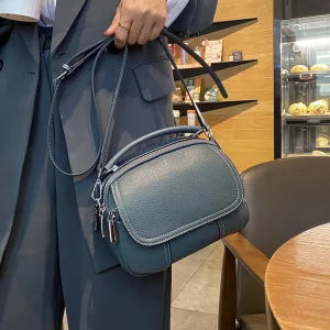 2025 New genuine leather fashionable woman's shoulder bag luxury design cowhide crossbody bag for women Commuter handbag