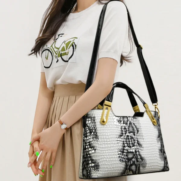 Fashion Trend Noble Women Handbag Python Pattern Luxury Ladies Party Handbag and Purse Elegant Wedding Party Casual Tote 2025 - Image 3