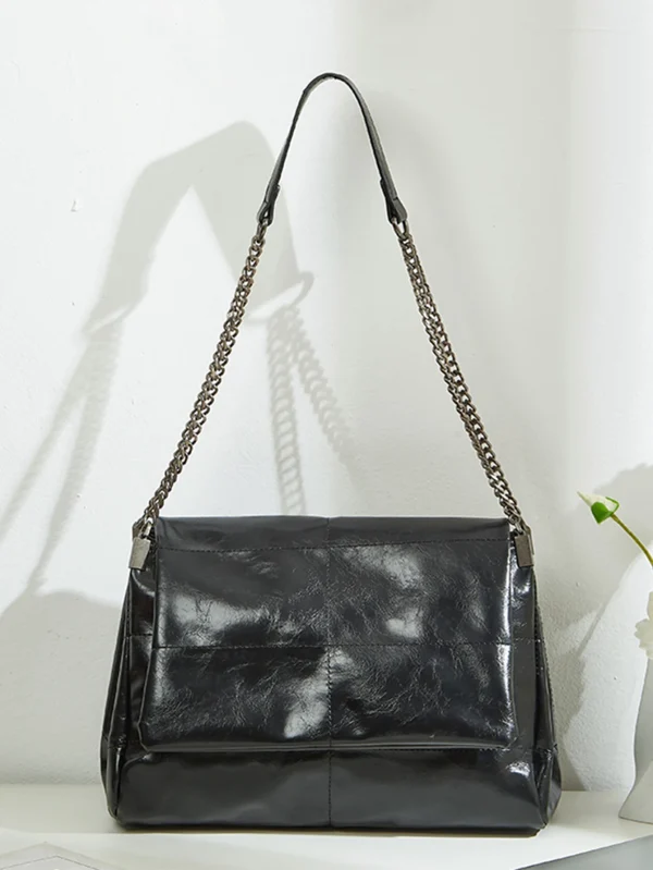 Large Capacity Commuting Bag 2025 New Spring/Summer Women's Chain Tote Bag, High-End and Fashionable Single Shoulder Underarm Ba
