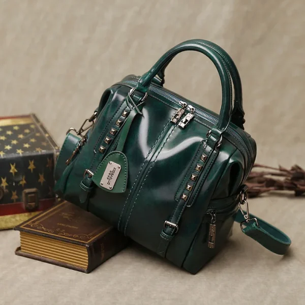 Women rivet Shoulder Bag Messenger Bag Luxury Designer Handbags Leather Crossbody Ladies Hand Bags for Woman Bolsa Feminina - Image 3