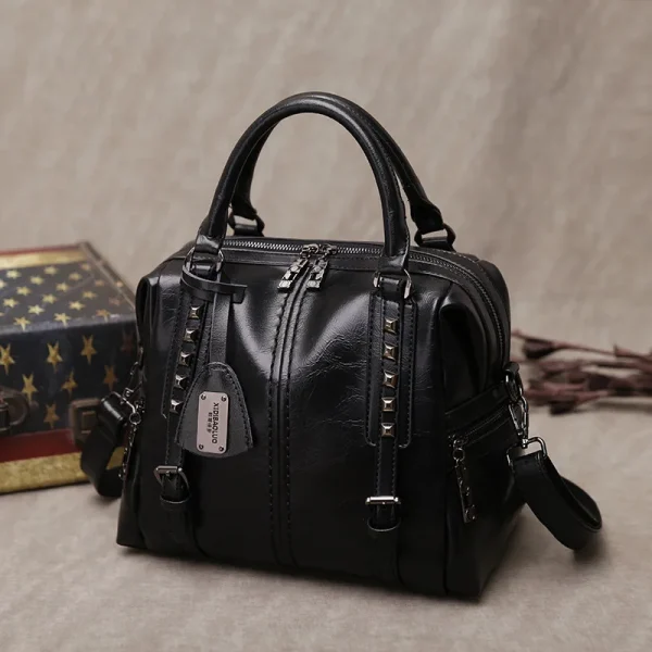 Women rivet Shoulder Bag Messenger Bag Luxury Designer Handbags Leather Crossbody Ladies Hand Bags for Woman Bolsa Feminina - Image 2