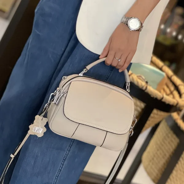 2025 New genuine leather fashionable woman's shoulder bag luxury design cowhide crossbody bag for women Commuter handbag - Image 2