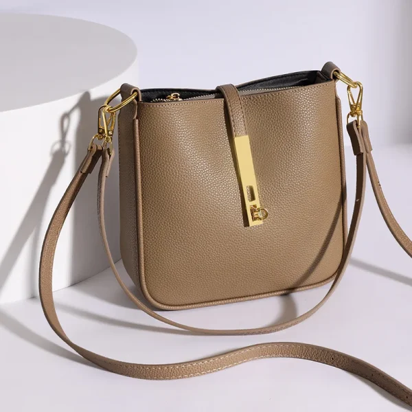 Light luxury genuine leather women's crossbody bag high quality handbag Fashion underarm bag French versatile Shoulder Bag - Image 2