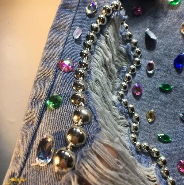 Diamond Beaded Denim Knee Length pants Woman 2025 Summer New Loose High Waist Slimming mid-pants Jeans women - Image 5