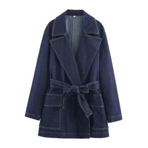 Casual suit for women in autumn 2025 with a relaxed and fashionable strap a waist cinched lapel long sleeved denim jacket