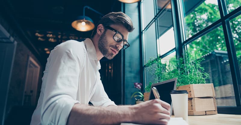 How To Get Readers To Your Author Website Using Digital Advertising