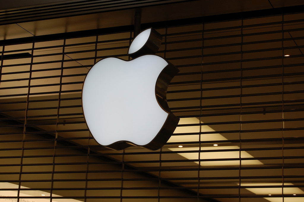 Apple_acquisition