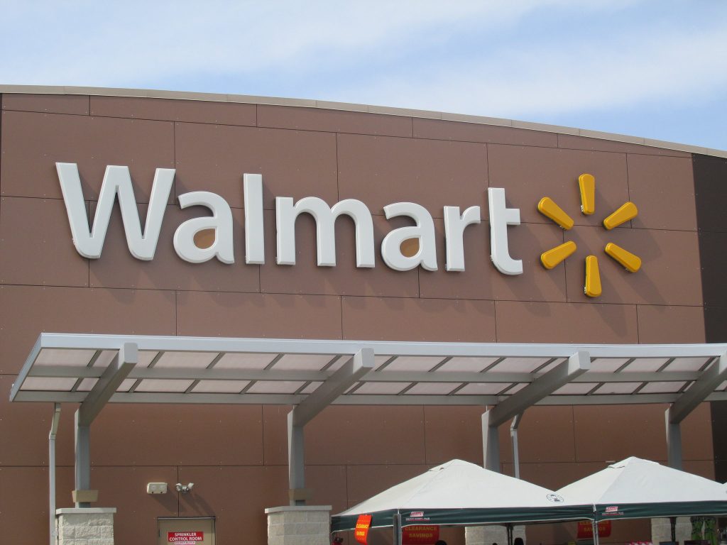 Front of Wallmart store