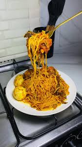 Native spaghetti with egg