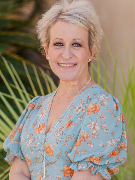 Bridgette Cameron Ridenour | Finding God's Purpose In Your Life, Best-Selling Author of "Overlooked", Keynote Speaker