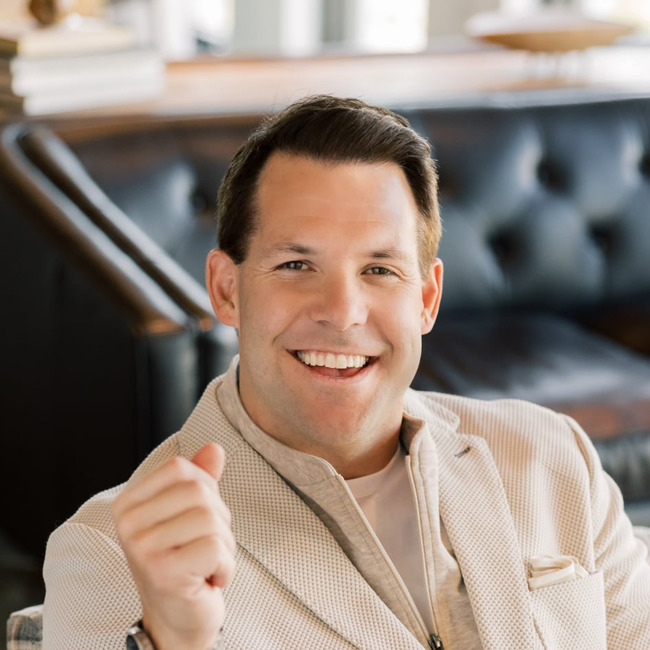 Premiere Speakers Bureau, Johnny Quinn