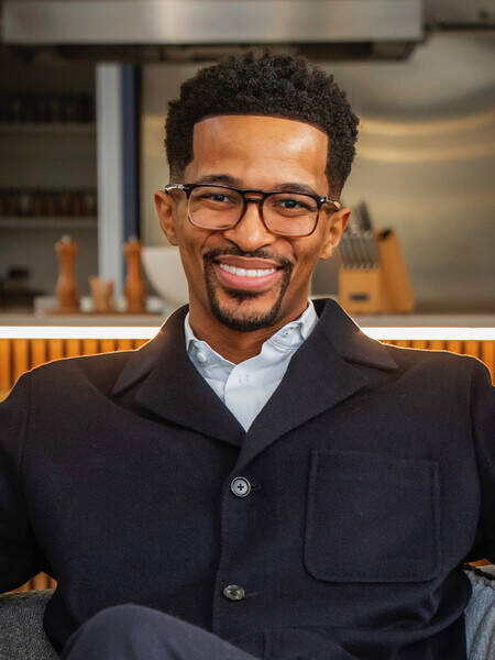 Premiere Speakers Bureau, Ryan Leak