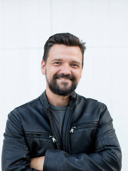 Kyle Mann | Editor-in-chief of The Babylon Bee, tackles topics like comedy, censorship, and free speech with wit and humor.