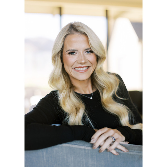 Premiere Speakers Bureau, Elizabeth Smart