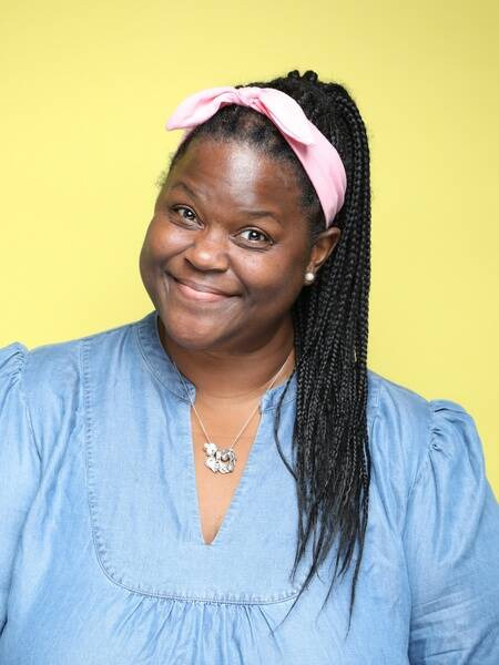 Leslie Rob | Loving on Teachers through Comedy and Encouragement 