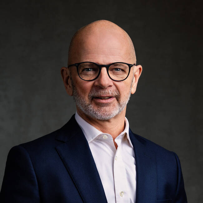 Premiere Speakers Bureau, Jim Lawless