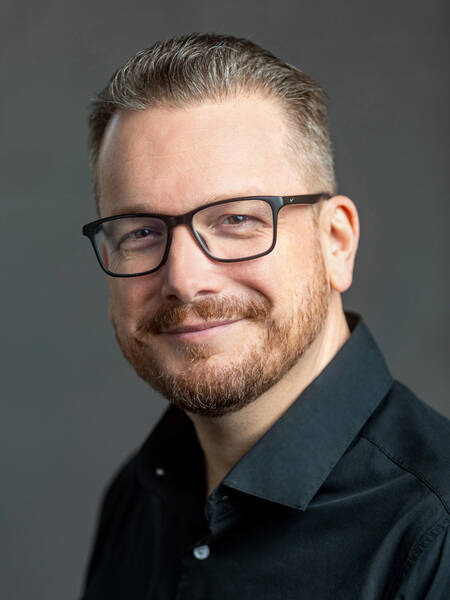 Joe Mull CSP, CPAE | Employee Commitment Expert, Hall of Fame Speaker, and Founder of Boss Hero School