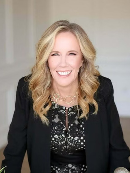 Shawna Suckow | Consumer Behavior, Sales, and Marketing