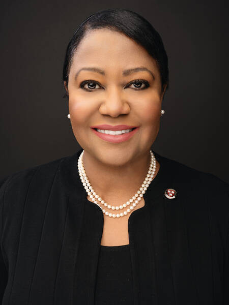 Shelette Stewart | Award-Winning Author and Speaker