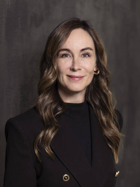 Amanda Lindhout | New York Times Bestselling Author, Expert on Transformation & Extraordinary Mindset 