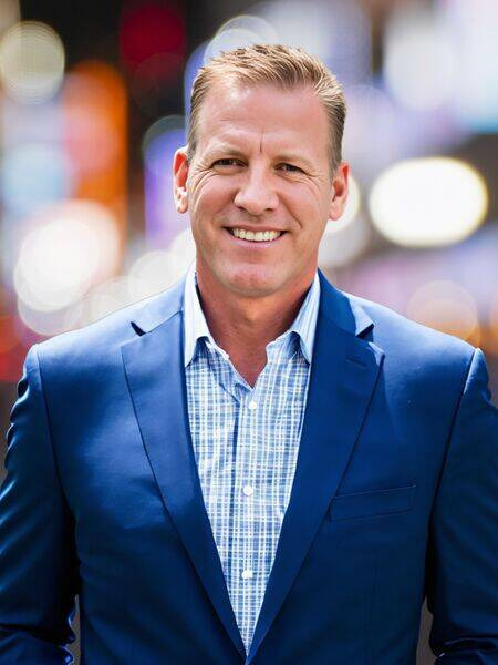 Jeff Bloomfield | Jeff Bloomfield - Best selling author, resilient cancer survivor, award winning entrepreneur and a foremost expert on neuroscience-driven communication.