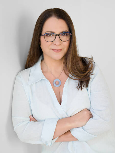 Julie Williamson | CEO, Managing Partner Author & Experienced Keynote Speaker